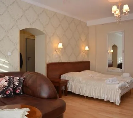 Zamek Karnity Otel 3*