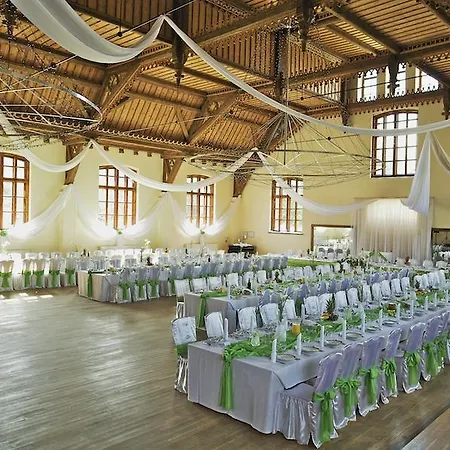 Zamek Karnity 3*
