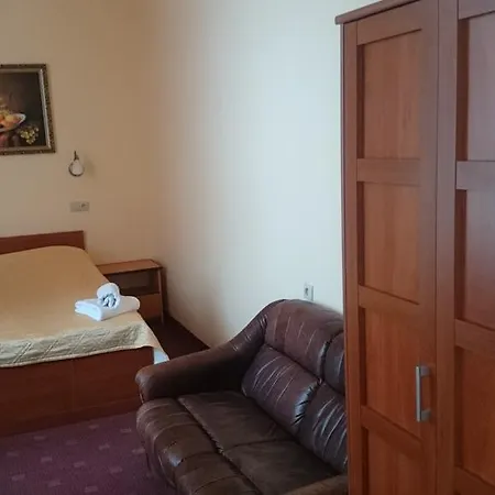 Zamek Karnity Hotel 3*