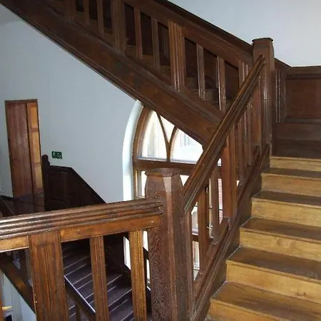 Zamek Karnity 3* Miłomłyn