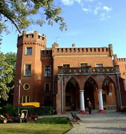 Zamek Karnity 3* Miłomłyn