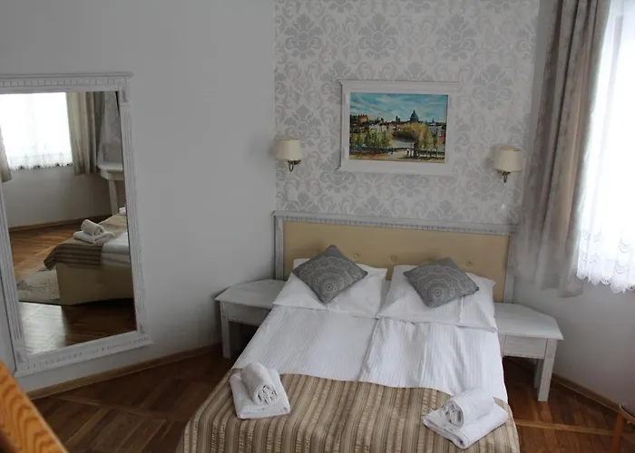 Zamek Karnity Hotel 3*